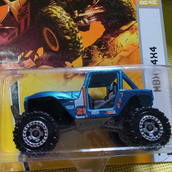 ➡Matchbox Desert Adventure Ready For Action MBX 4x4 Blue #79 Highly Detailed New - Picture 6 of 10